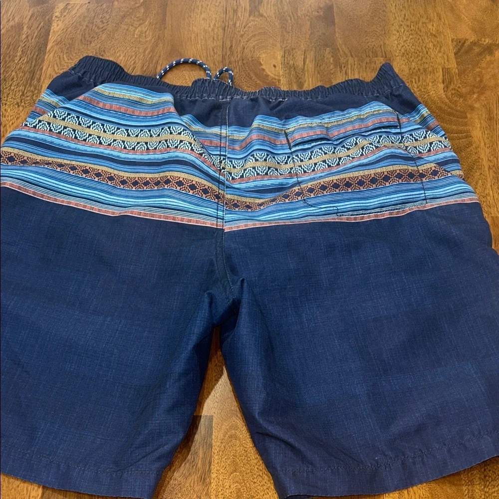 Tommy Bahama stylish navy